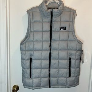 REEBOK | Lightweight Active Outerwear Insulated Full Zip Winter Vest for Men
